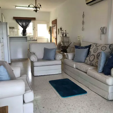 Mackenzie Beach Marethea Court 6 Apartament *